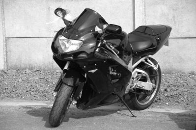 GsxR 750 Streebike transformation